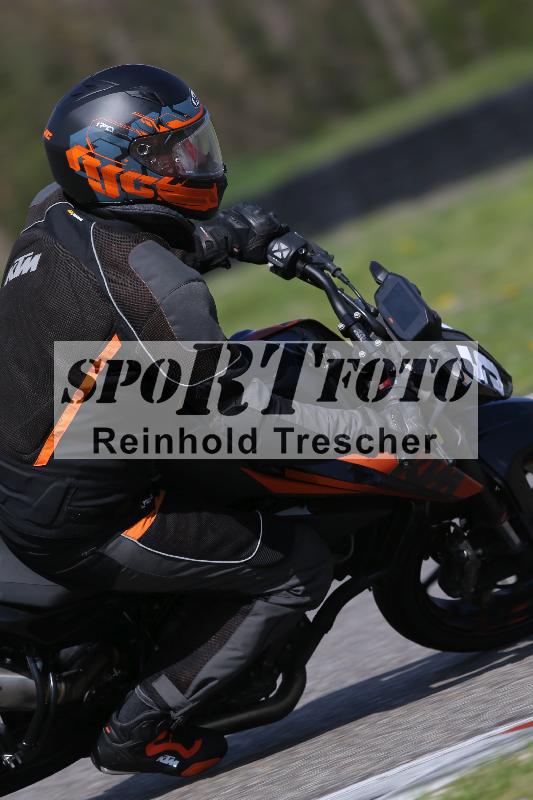 /Archiv-2023/10 21.04.2023 Discover the Bike ADR/Bike 2 gelb/53